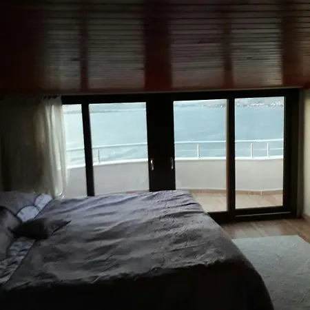Zuemruetevler Villa Siğacık