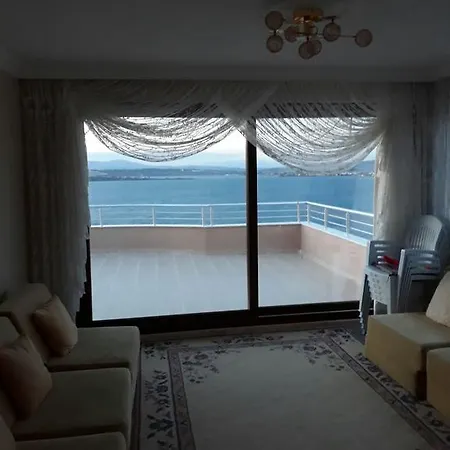 Zuemruetevler Villa Siğacık
