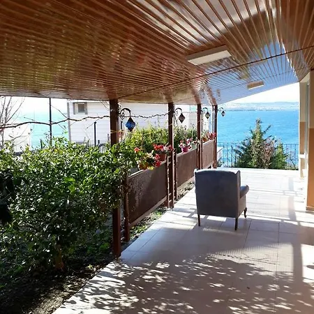 Zuemruetevler Villa Siğacık
